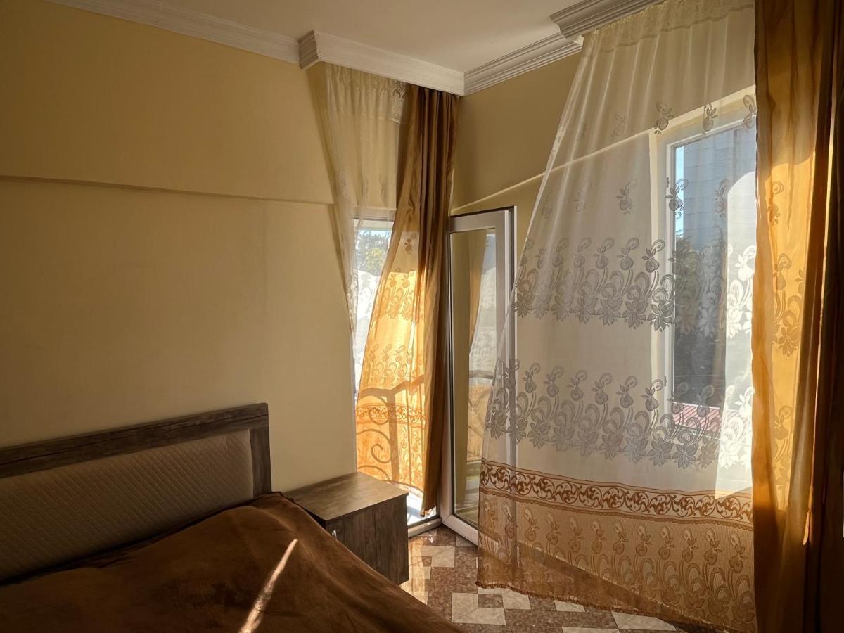 Guka Hotel! Kobuleti Esterno foto